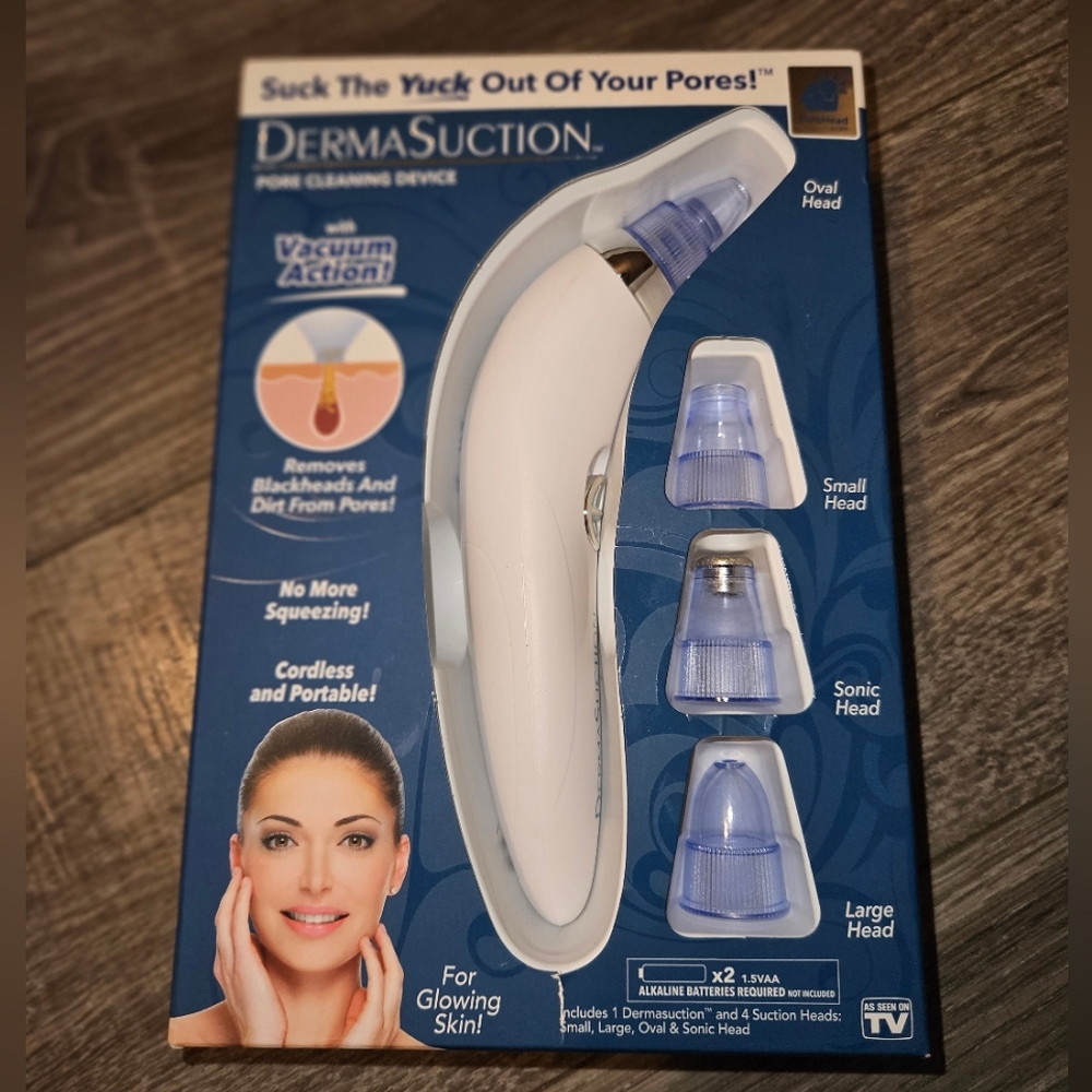 Dermasuction pore cleaning vacuum device